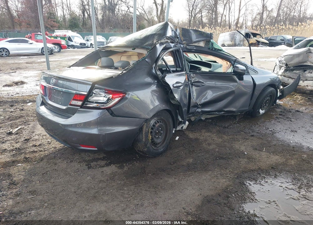 2014 HONDA CIVIC LX VIN: 19XFB2F53EE210576