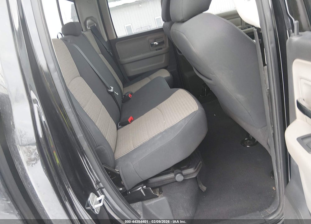 2011 RAM 1500 SLT VIN: 1D7RV1GT7BS555426