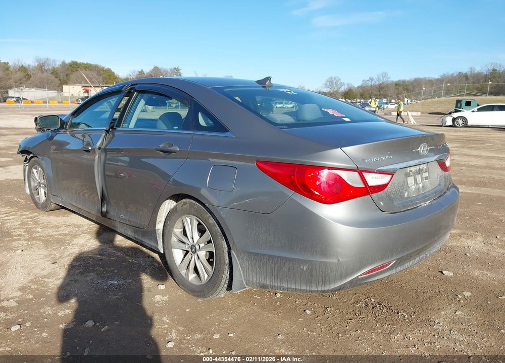 2013 HYUNDAI SONATA GLS VIN: 5NPEB4AC9DH723127