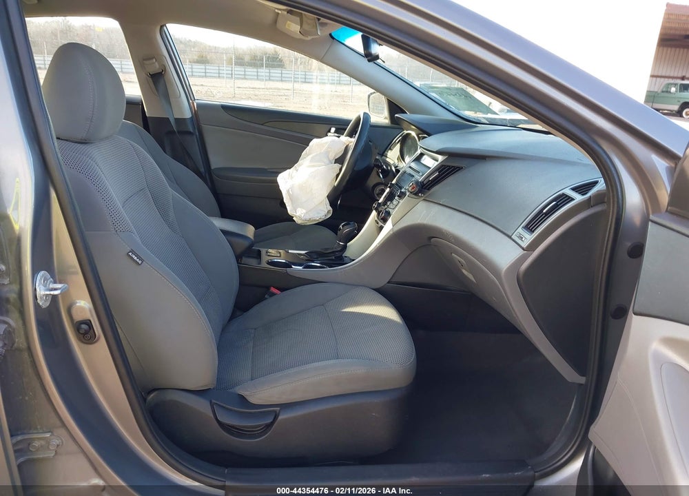 2013 HYUNDAI SONATA GLS VIN: 5NPEB4AC9DH723127
