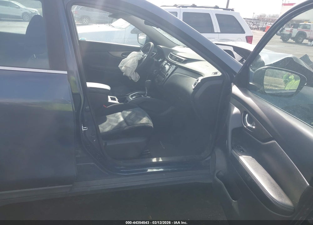 2015 NISSAN ROGUE S VIN: 5N1AT2MV5FC785342