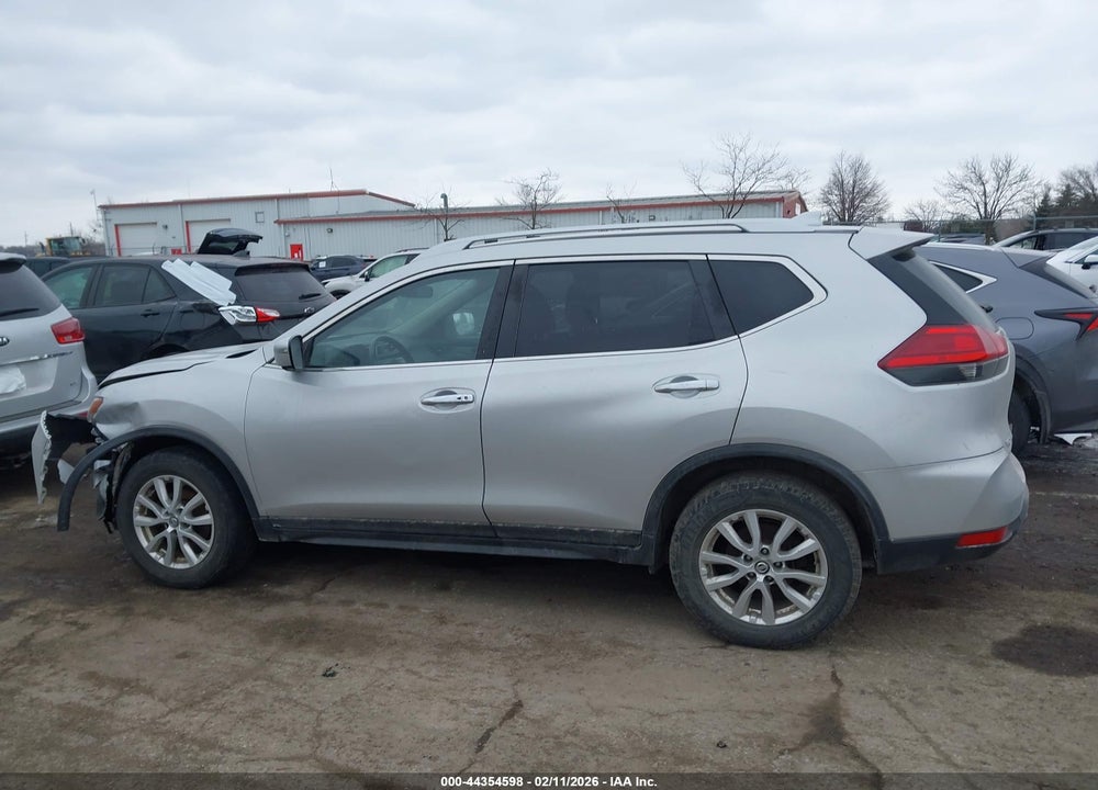 2017 NISSAN ROGUE SV VIN: JN8AT2MV6HW014964