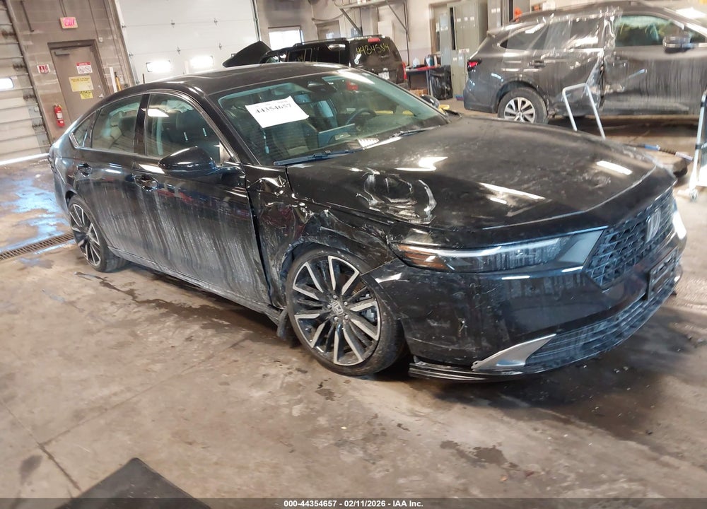 2024 HONDA ACCORD HYBRID TOURING VIN: 1HGCY2F82RA053970