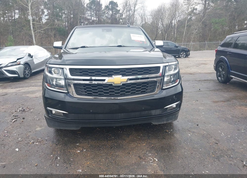 2017 CHEVROLET SUBURBAN PREMIER VIN: 1GNSCJKC2HR381720