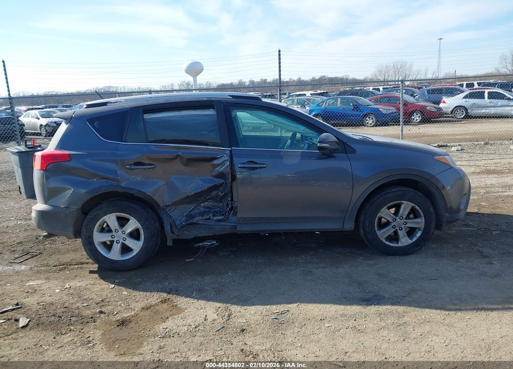 2014 TOYOTA RAV4 XLE VIN: 2T3RFREV9EW149833