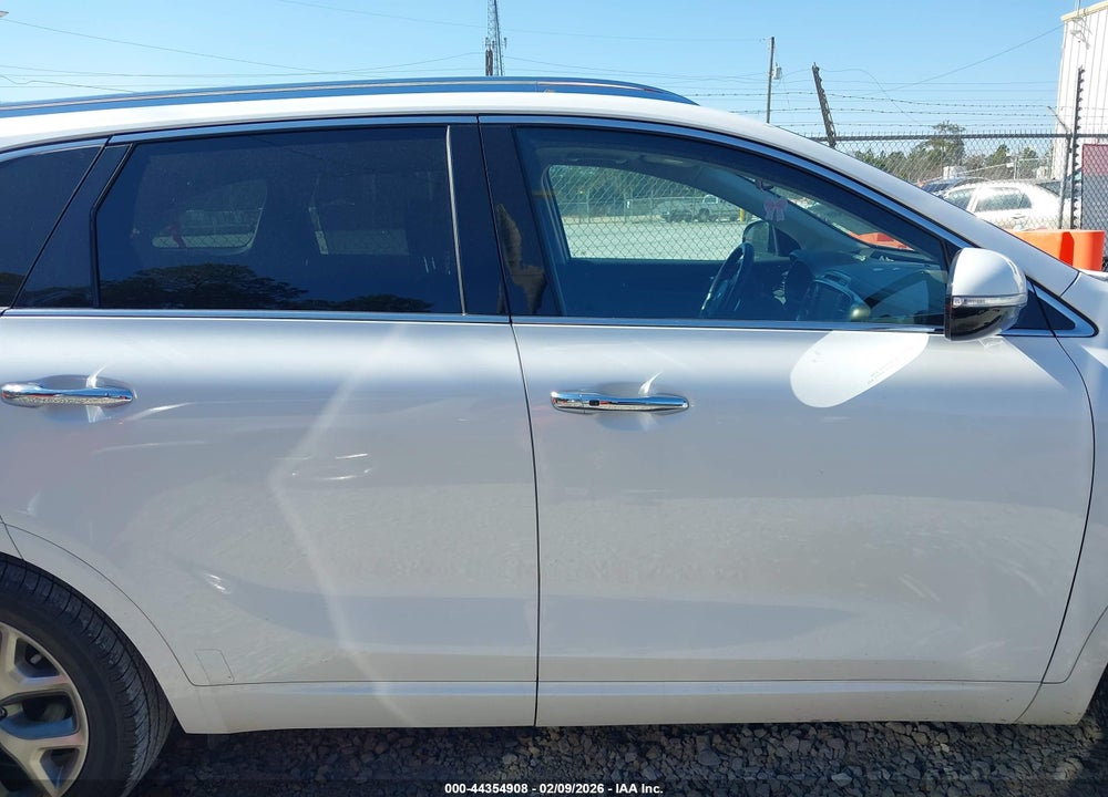 2017 KIA SORENTO 3.3L SX VIN: 5XYPK4A54HG306165