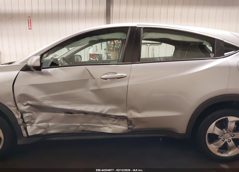 2021 HONDA HR-V AWD LX VIN: 3CZRU6H36MM739433