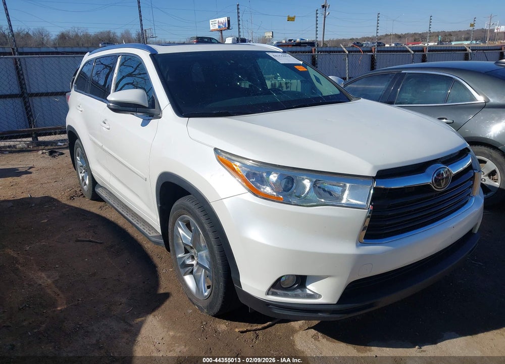 2015 TOYOTA HIGHLANDER LIMITED PLATINUM V6 VIN: 5TDDKRFH9FS131835
