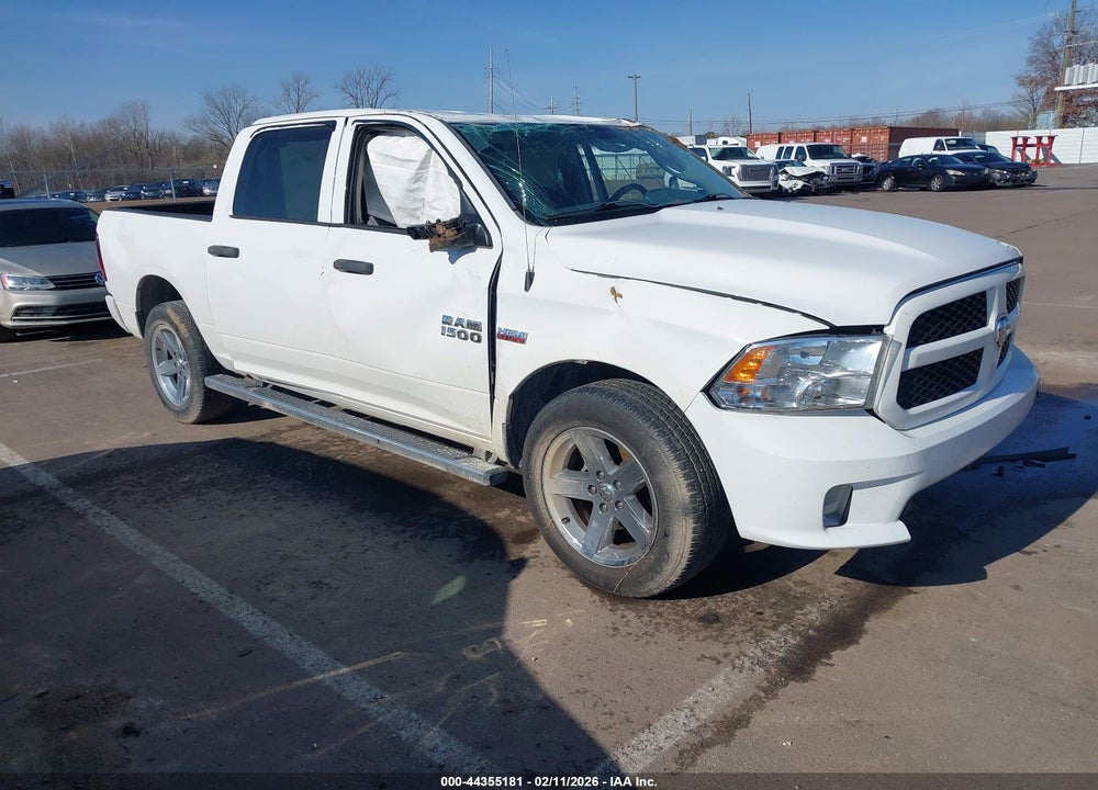 2016 RAM 1500 EXPRESS VIN: 1C6RR7KT4GS167769