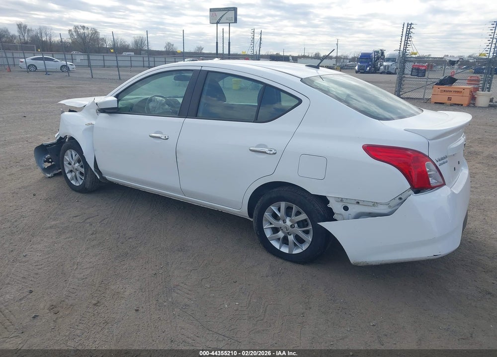 2018 NISSAN VERSA 1.6 SV VIN: 3N1CN7AP4JL862583