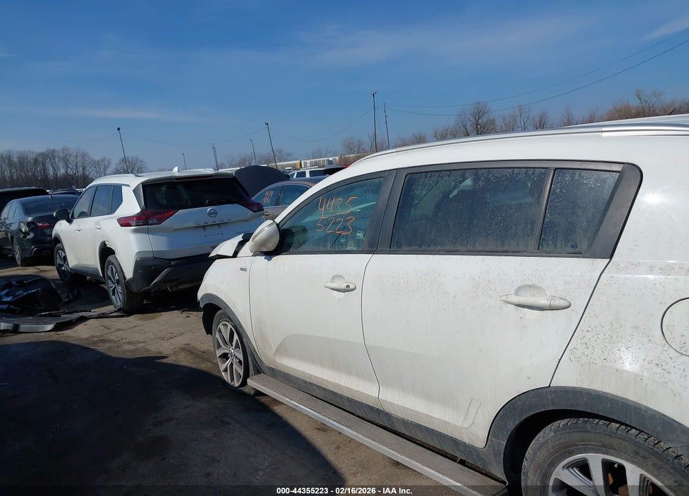 2015 KIA SPORTAGE LX VIN: KNDPBCAC5F7781469