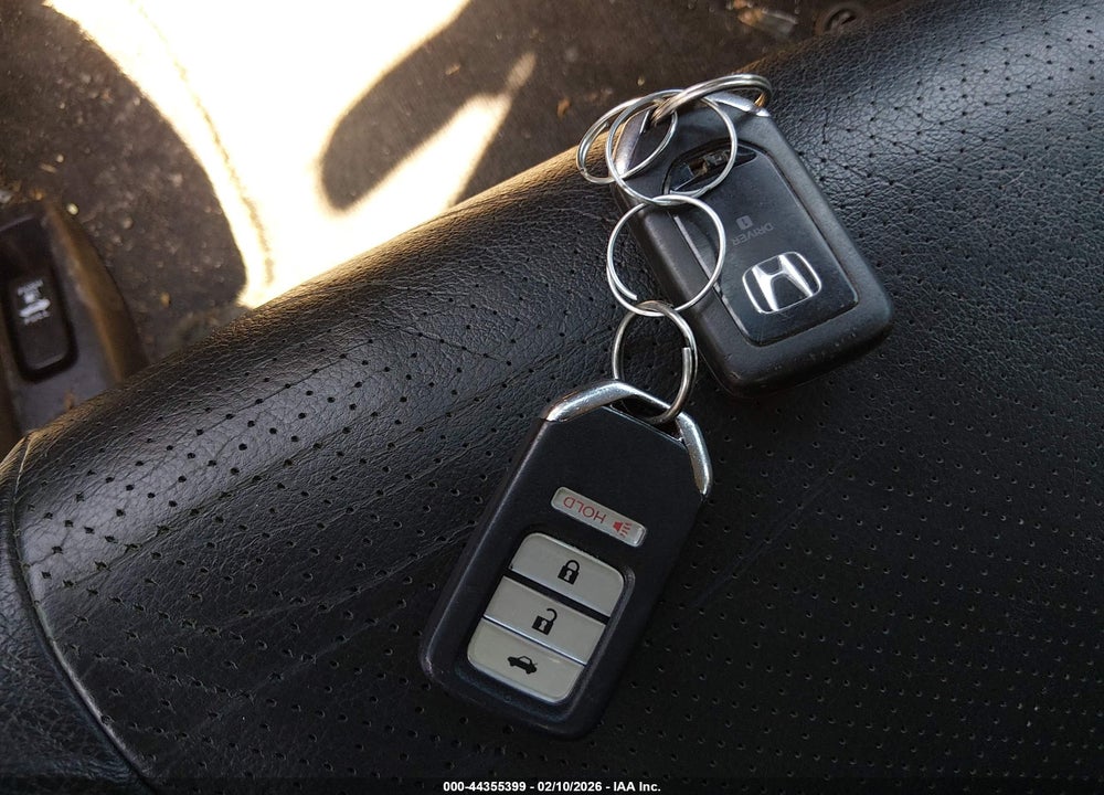 2013 HONDA ACCORD EX-L VIN: 1HGCR2F86DA034327