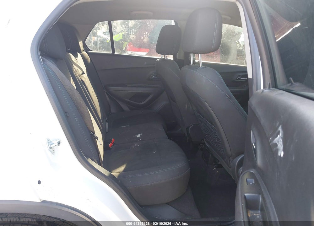 2015 CHEVROLET TRAX 1LS VIN: KL7CJKSB2FB086409