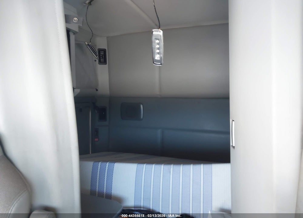 2016 KENWORTH CONSTRUCTION T880 VIN: 1XKZDP0X4GJ983694