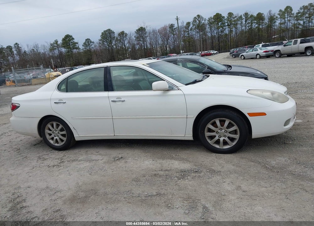2002 LEXUS ES 300 VIN: JTHBF30G620078581