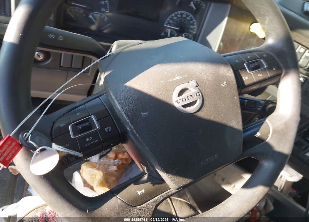 2019 VOLVO VNL VIN: 4V4NC9EH6KN201041