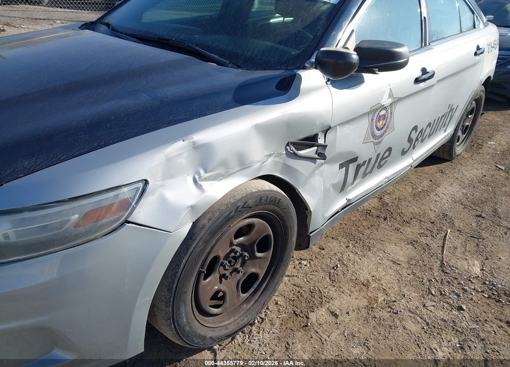 2013 FORD POLICE INTERCEPTOR VIN: 1FAHP2M82DG196195