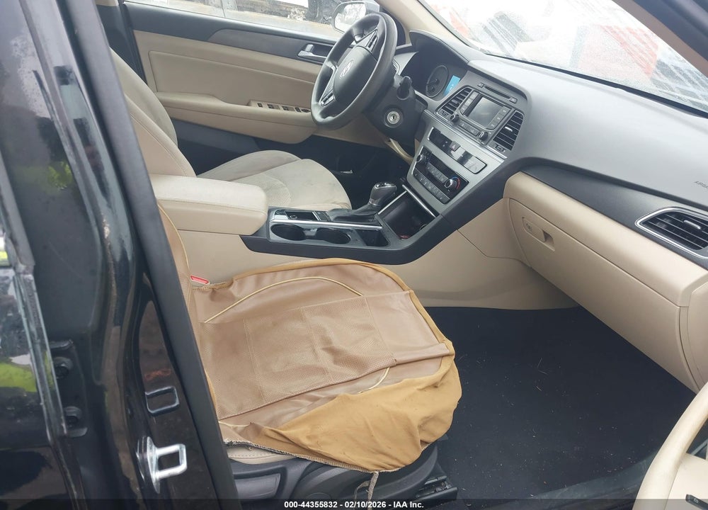 2015 HYUNDAI SONATA SPORT VIN: 5NPE34AF1FH097857