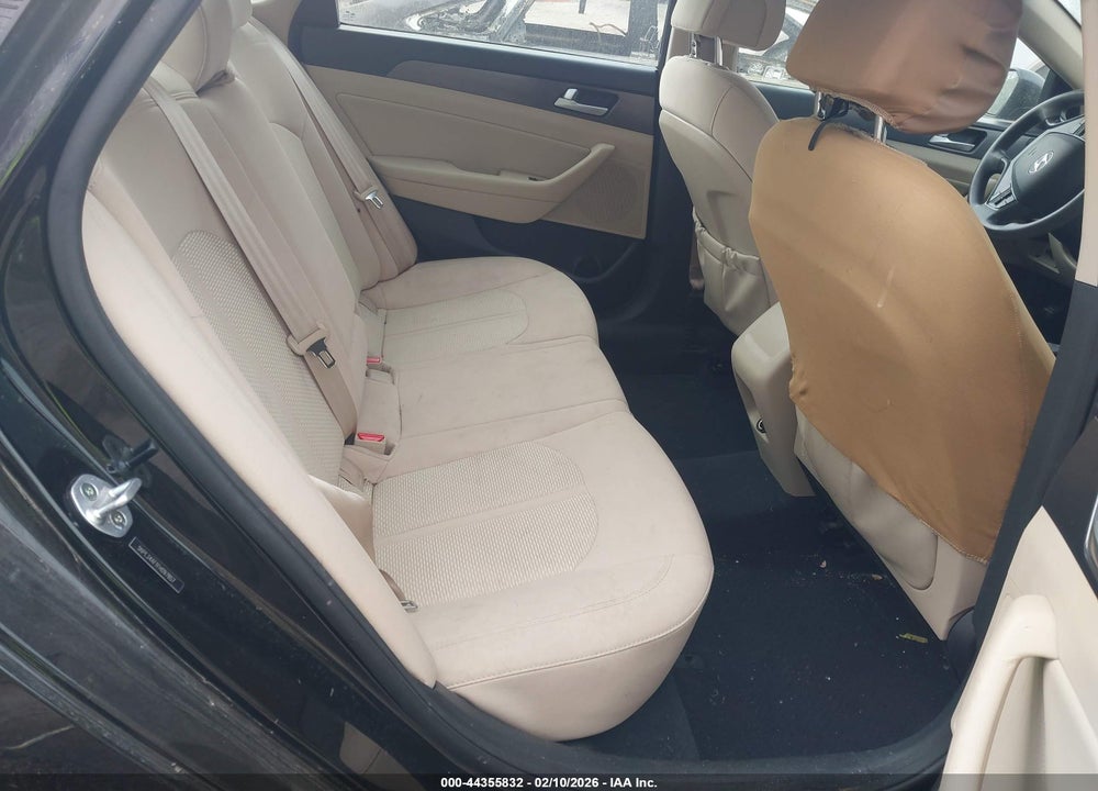 2015 HYUNDAI SONATA SPORT VIN: 5NPE34AF1FH097857