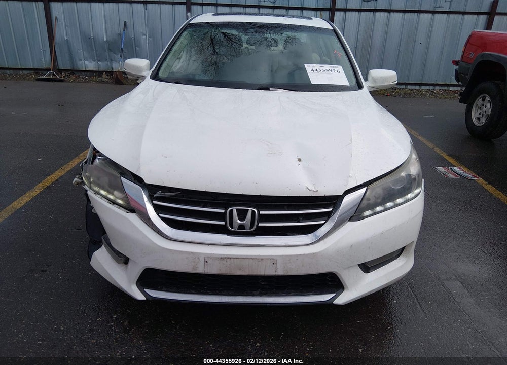 2015 HONDA ACCORD EX-L V-6 VIN: 1HGCR3F84FA017759