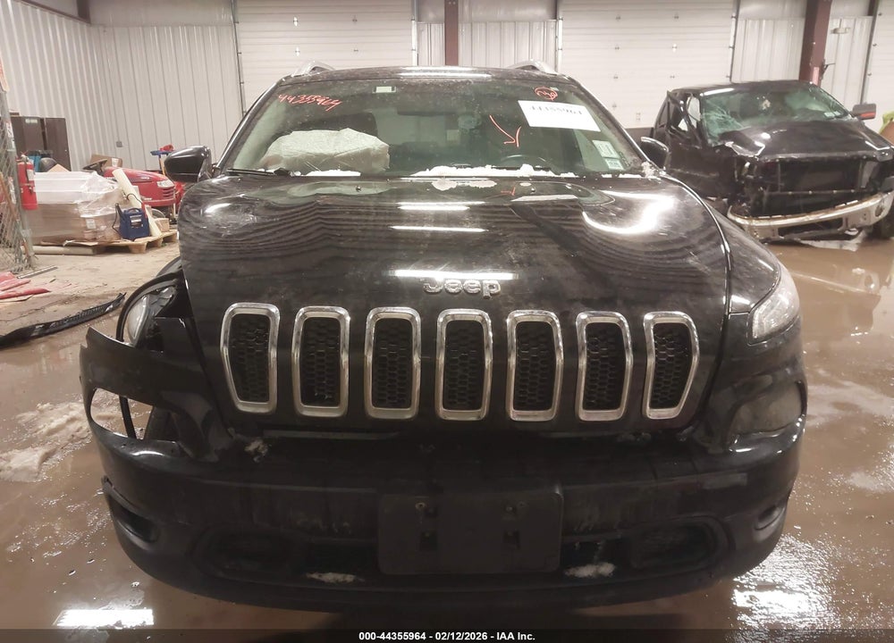 2017 JEEP CHEROKEE LATITUDE 4X4 VIN: 1C4PJMCB8HW625769