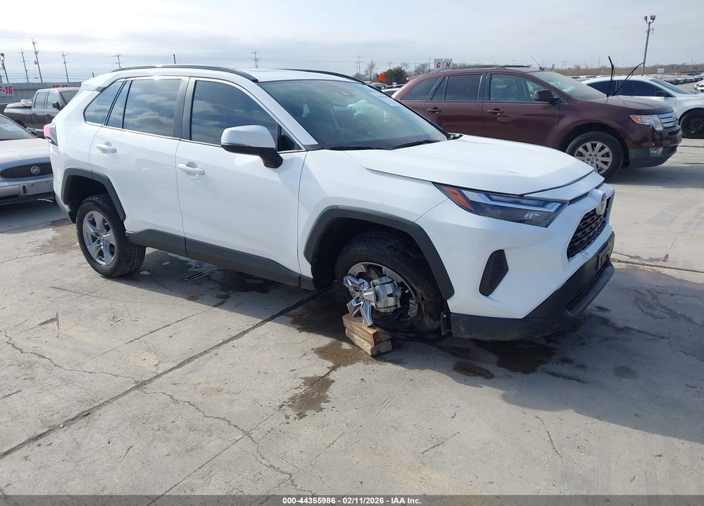 2025 TOYOTA RAV4 XLE VIN: 2T3W1RFV8SW411742