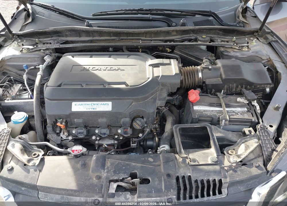 2015 HONDA ACCORD EX-L V-6 VIN: 1HGCR3F86FA036815