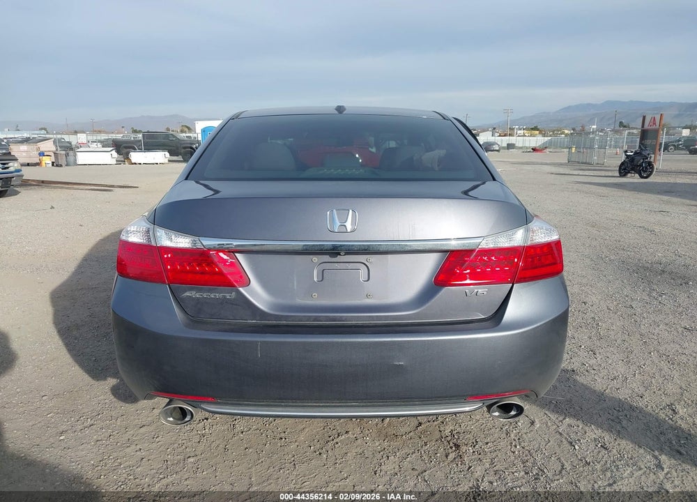 2015 HONDA ACCORD EX-L V-6 VIN: 1HGCR3F86FA036815