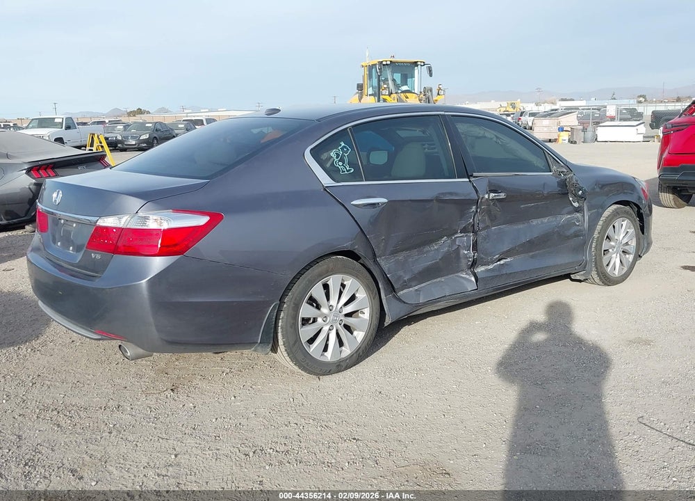 2015 HONDA ACCORD EX-L V-6 VIN: 1HGCR3F86FA036815