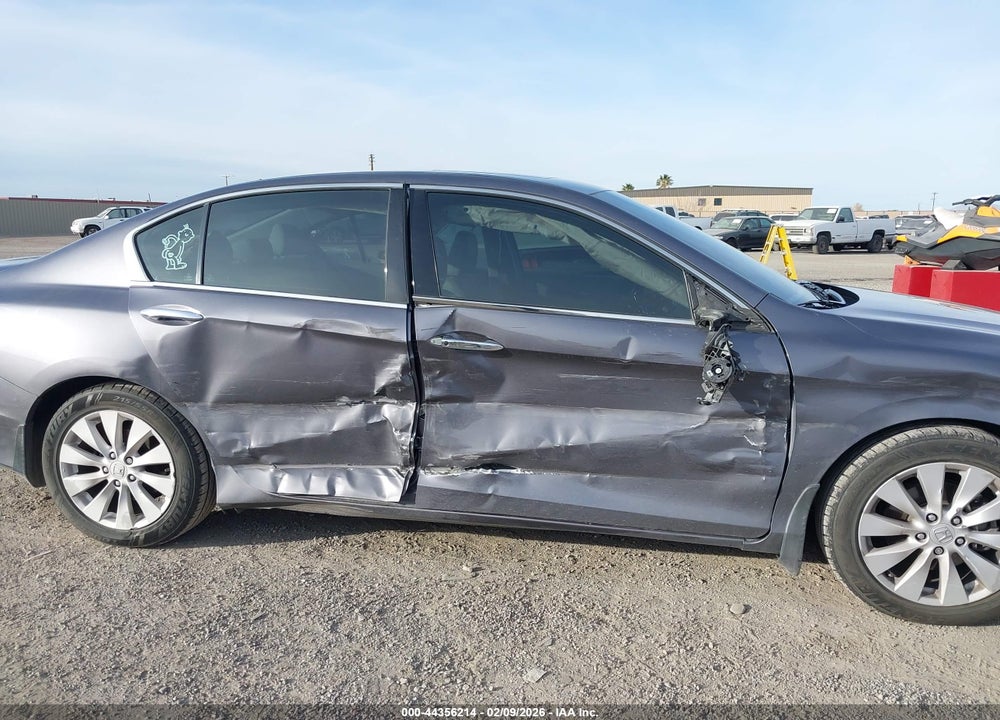 2015 HONDA ACCORD EX-L V-6 VIN: 1HGCR3F86FA036815
