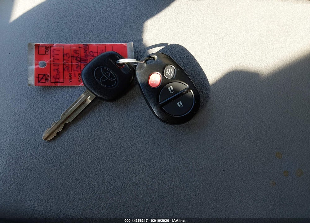 2013 TOYOTA HIGHLANDER BASE PLUS V6 VIN: 5TDBK3EH1DS211777