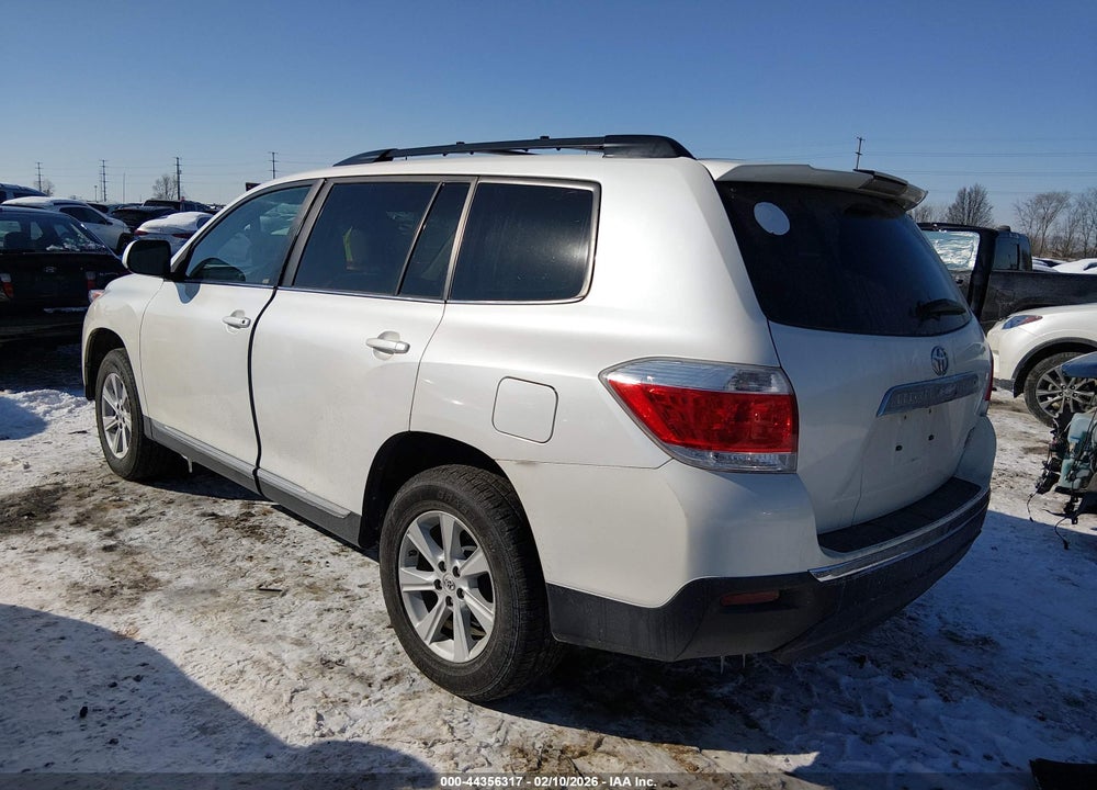 2013 TOYOTA HIGHLANDER BASE PLUS V6 VIN: 5TDBK3EH1DS211777