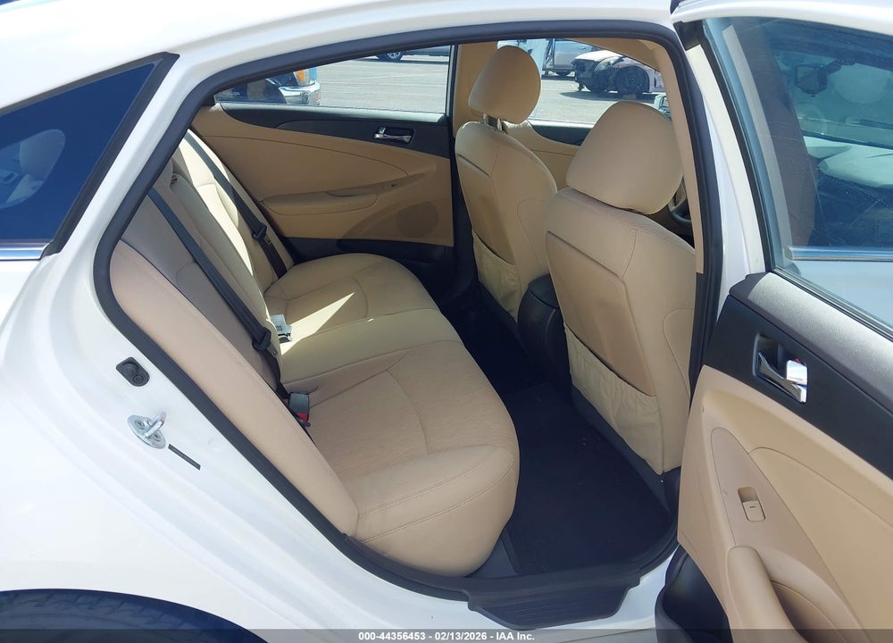2014 HYUNDAI SONATA GLS VIN: 5NPEB4AC4EH934270