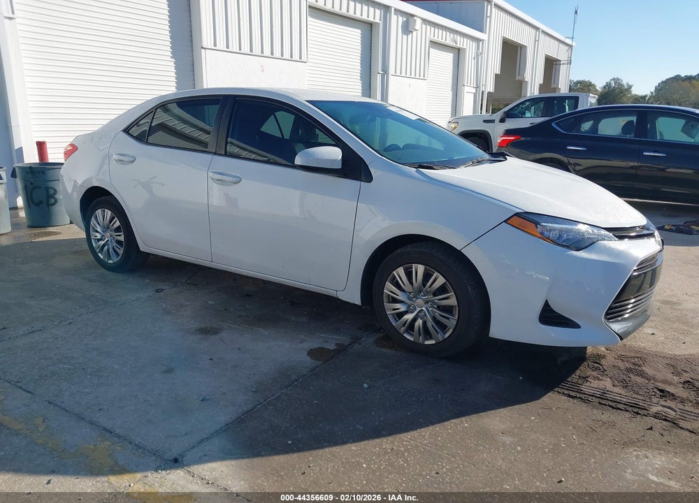 2017 TOYOTA COROLLA LE VIN: 5YFBURHE7HP661768