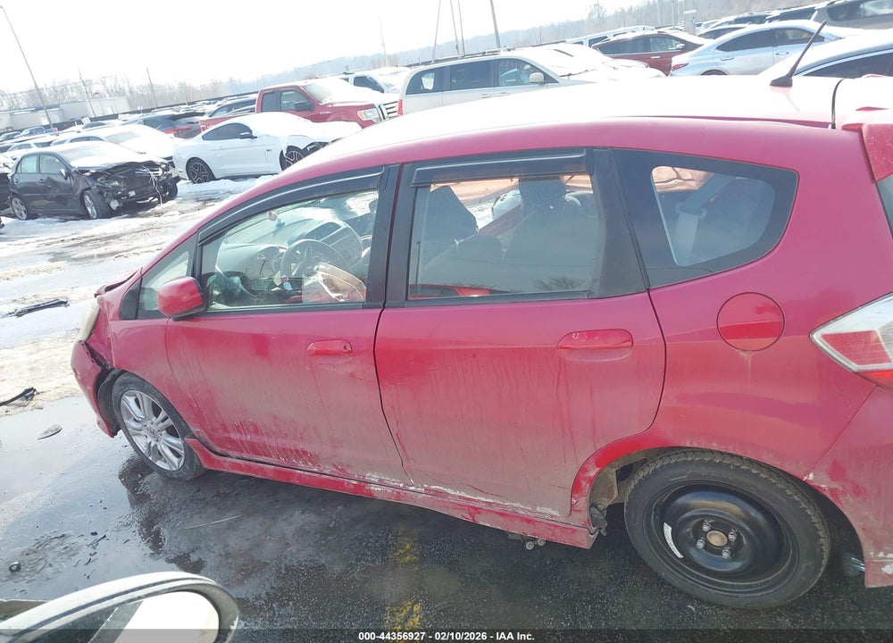 2010 HONDA FIT SPORT VIN: JHMGE8H40AC032855