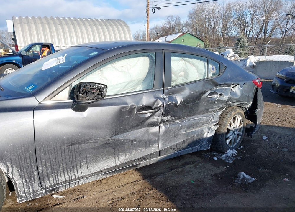 2016 MAZDA 3 I TOURING VIN: JM1BM1W77G1342153