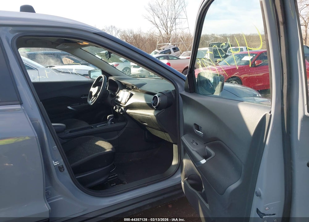 2021 NISSAN KICKS SV XTRONIC CVT VIN: 3N1CP5CV3ML562810