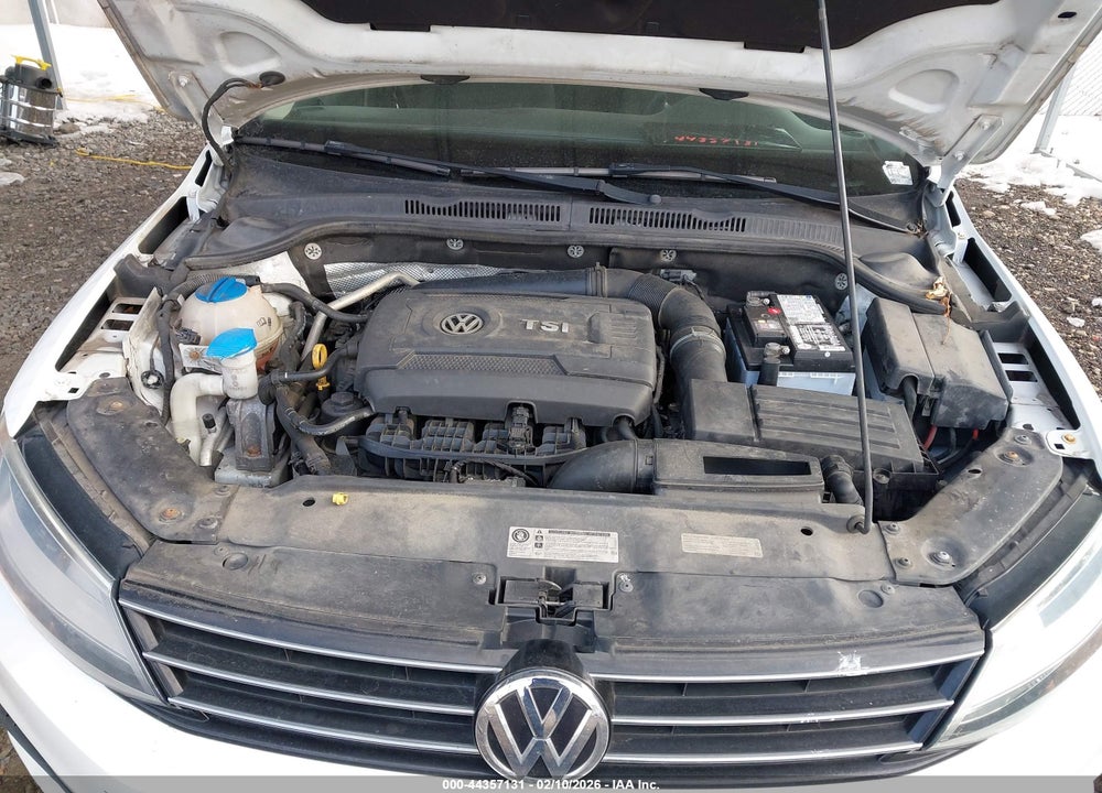 2015 VOLKSWAGEN JETTA 1.8T SE VIN: 3VWD17AJ3FM261348