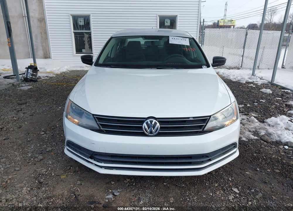 2015 VOLKSWAGEN JETTA 1.8T SE VIN: 3VWD17AJ3FM261348