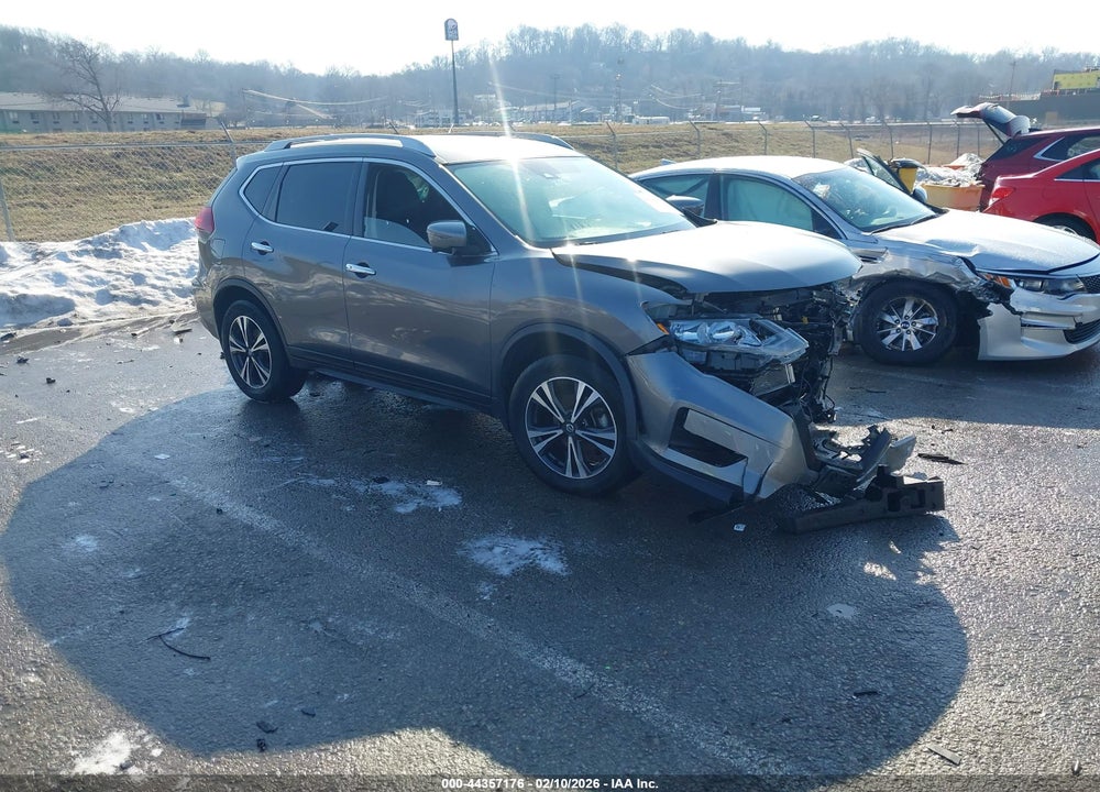2019 NISSAN ROGUE SV VIN: JN8AT2MV7KW375708