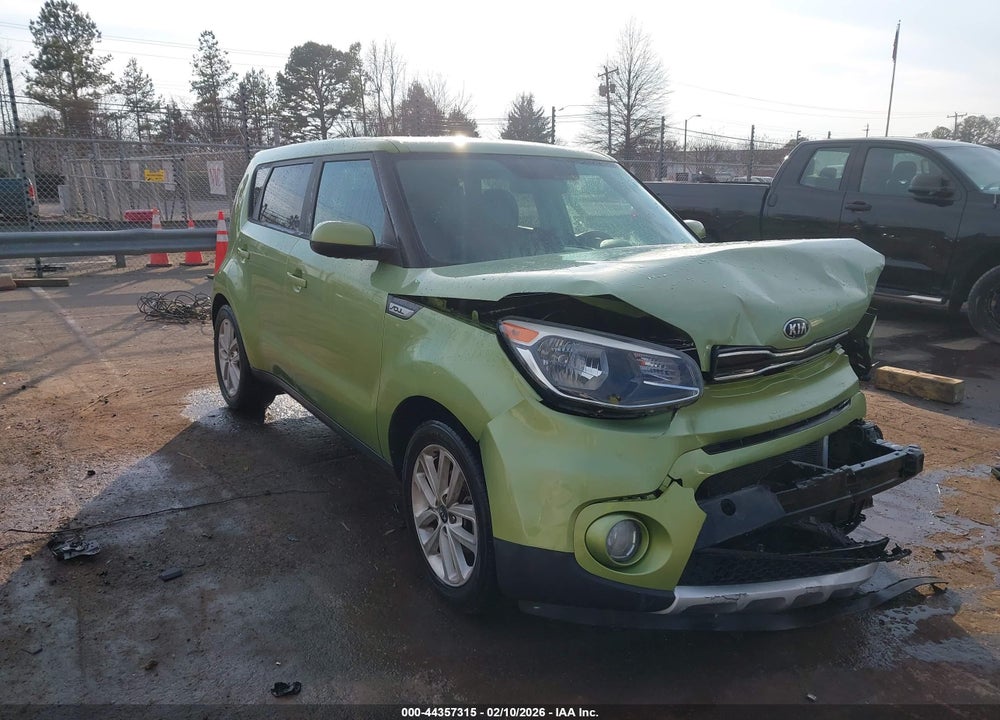 2017 KIA SOUL + VIN: KNDJP3A58H7876751