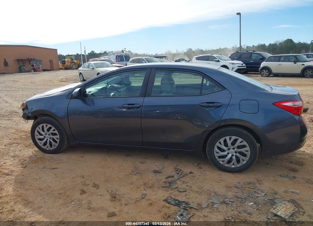 2018 TOYOTA COROLLA LE VIN: 2T1BURHE6JC024912