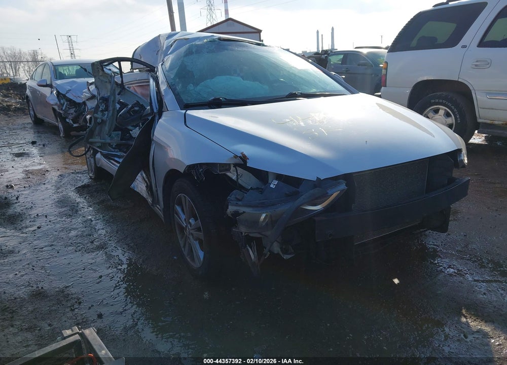 2018 HYUNDAI ELANTRA SEL VIN: KMHD84LF5JU547000