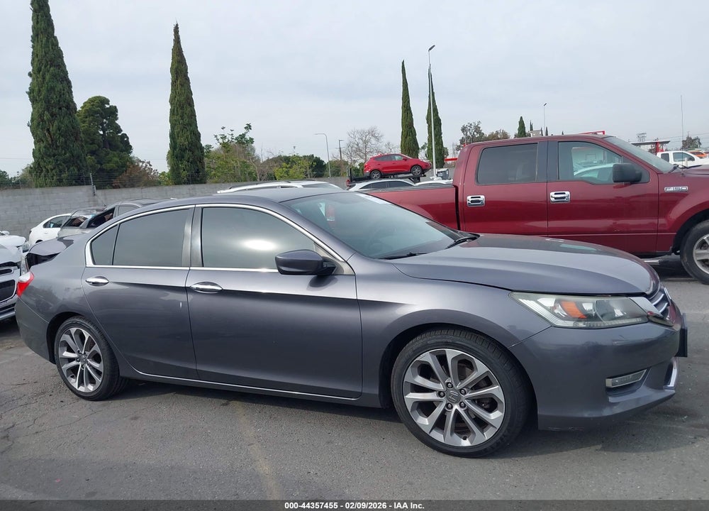 2013 HONDA ACCORD SPORT VIN: 1HGCR2F56DA057712
