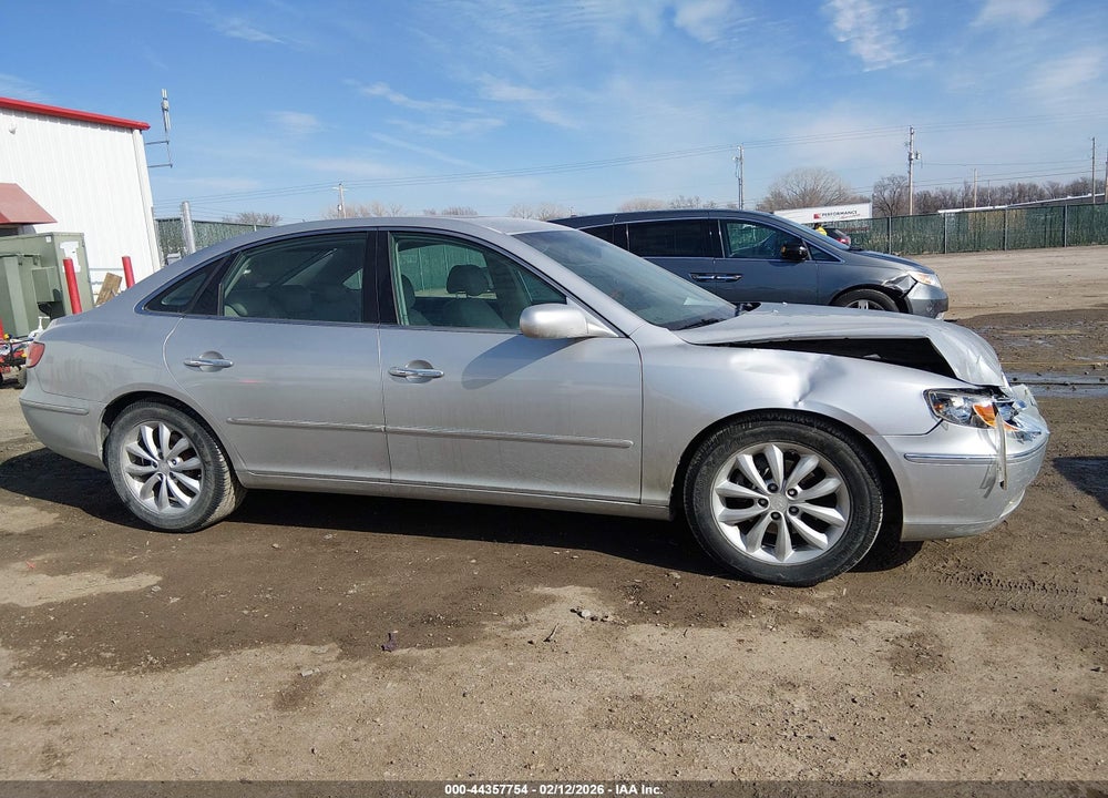 2007 HYUNDAI AZERA LIMITED/SE VIN: KMHFC46F27A200494