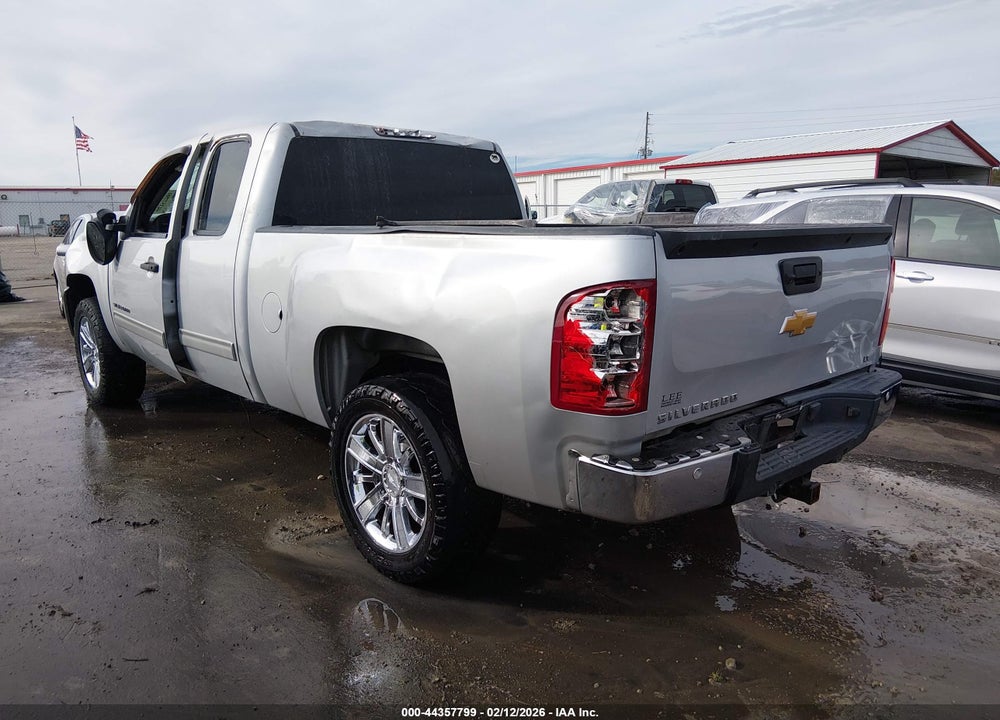 2013 CHEVROLET SILVERADO 1500 LT VIN: 1GCRKSE75DZ107629