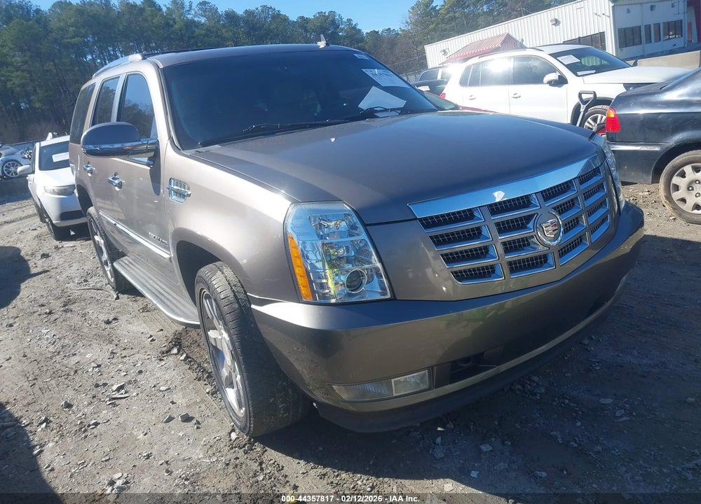 2011 CADILLAC ESCALADE LUXURY VIN: 1GYS3BEF2BR216935