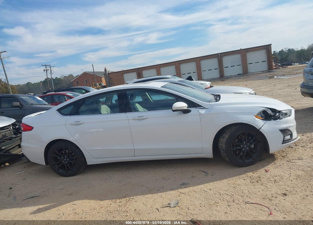 2019 FORD FUSION SE VIN: 3FA6P0HD4KR111589