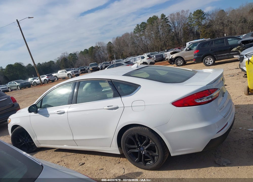 2019 FORD FUSION SE VIN: 3FA6P0HD4KR111589