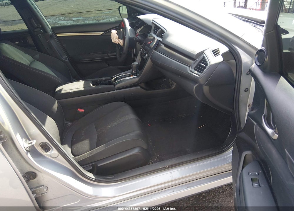 2018 HONDA CIVIC EX VIN: SHHFK7H56JU209483